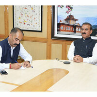 CM Sukhu virtually reviews development projects in Hamirpur