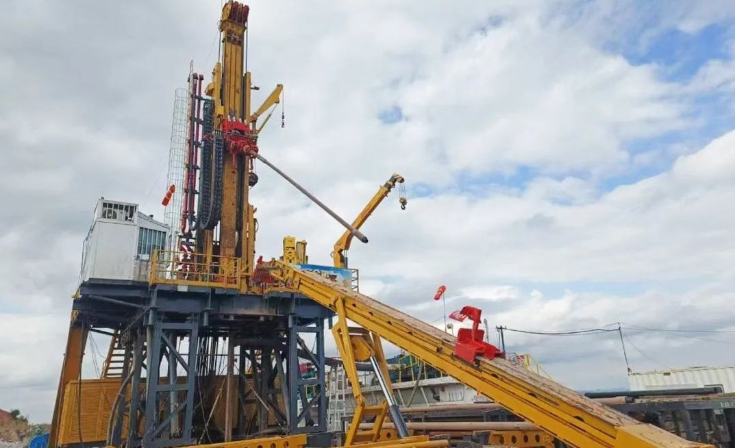 The modular design of the XCMG XSM2250 drilling rig with its flexible split-and-combine structure allows it to be adapted seamlessly to diverse drilling scenarios