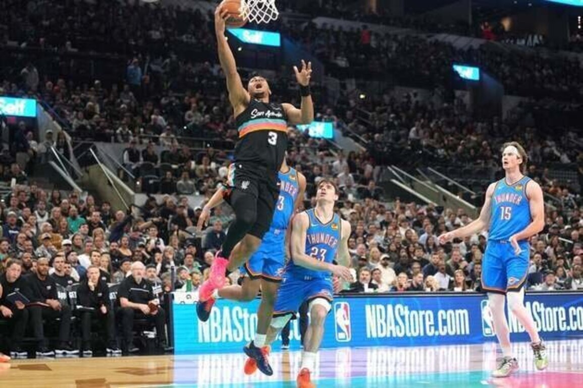 Keldon Johnson, Victor Wembanyama lead Spurs past short-handed Thunder