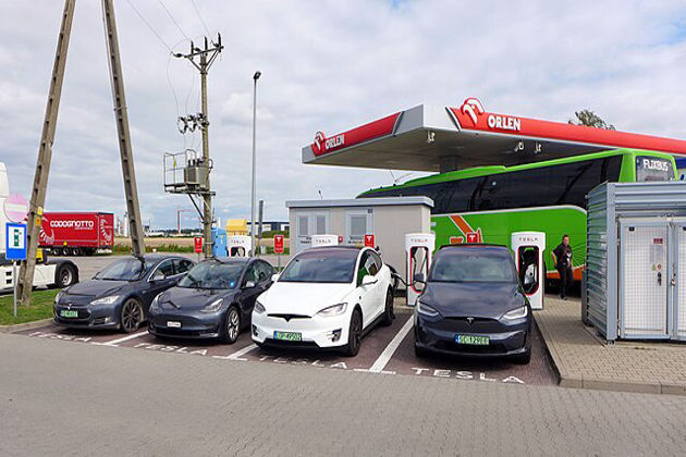 China’s BYD gains car market share as Europeans shun Musk