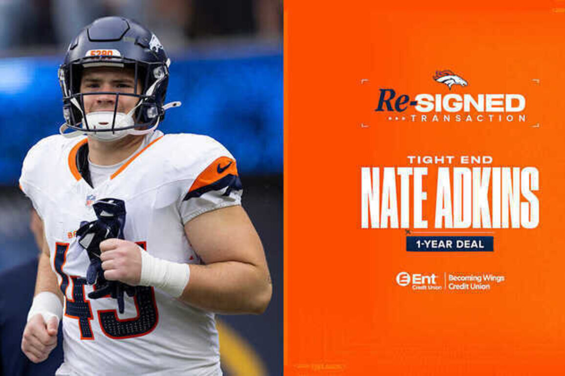 Broncos re-sign TE Nate Adkins to 1-year contract
