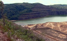 Barragens de água e de rejeitos de lixo radioativo, da INB, em Caldas (MG)