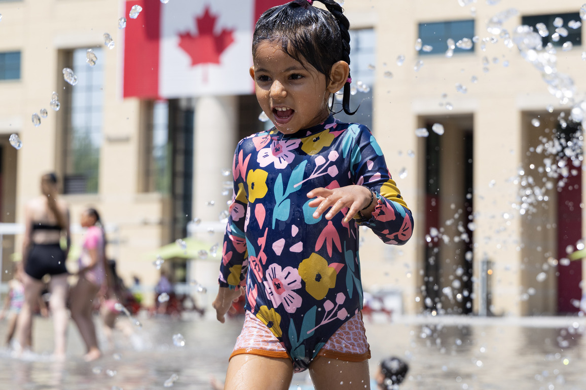 CANADA-TORONTO-HEAT WAVE