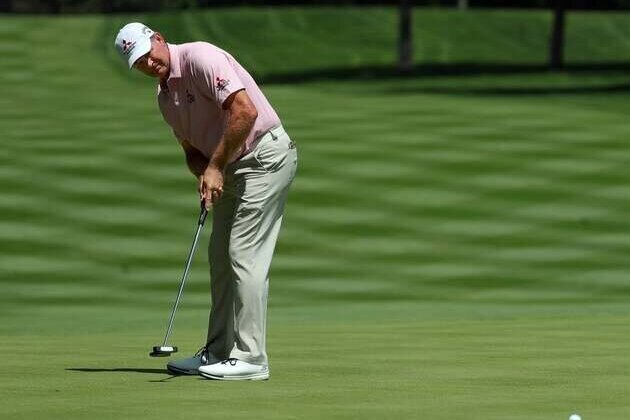Zach Johnson takes 3-point lead in Mitsubishi's unique format