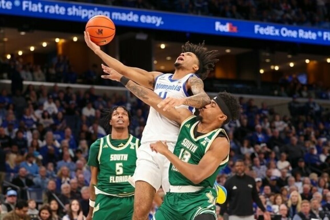 No. 16 Memphis downs South Florida, finishes atop AAC