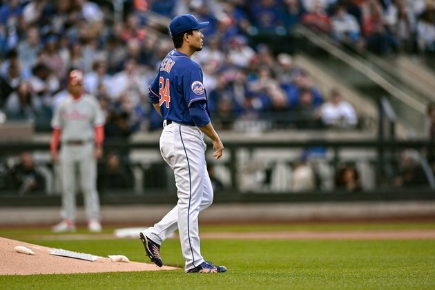 Kodai Senga leads combined two-hitter as Mets stifle Phillies
