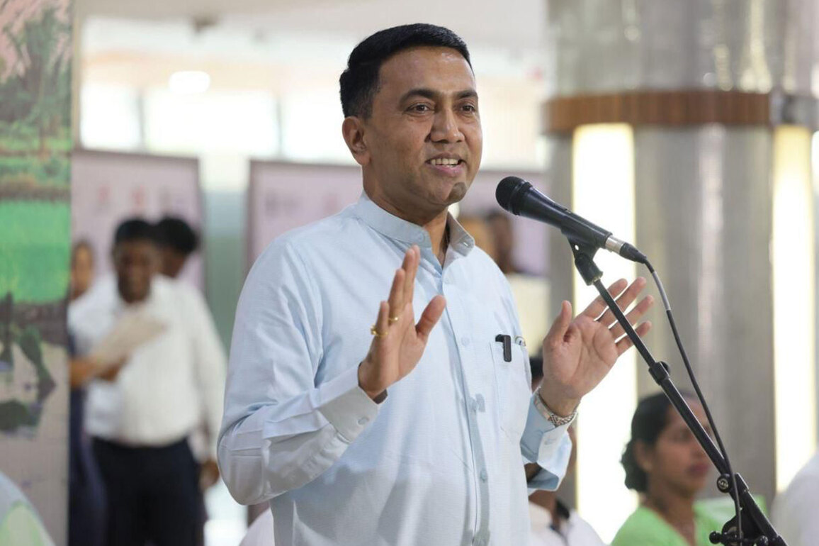 Goa: CM Pramod Sawant distributes sanctions letters to farmers under Shetkari Aadhar Nidhi Scheme