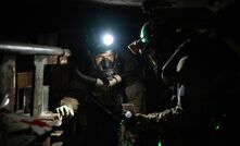 Volunteers undertaking underground mine rescue training.