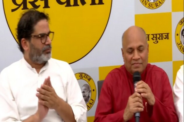 Bihar: RCP Singh joins forces with Prashant Kishor ahead of assembly polls, merges 'Aap Sabki Awaz' with Jan Suraaj Party