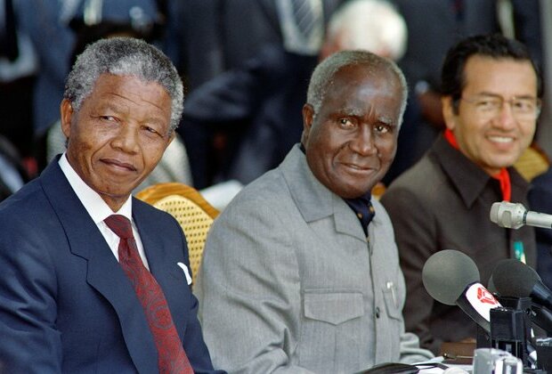 Kenneth Kaunda, Father of Modern Zambia, Dies at 97