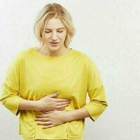 Why losing belly fat with PCOS can be difficult - and what helps