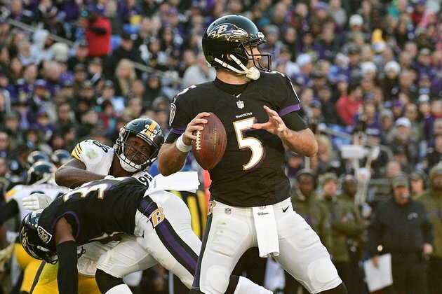 Ravens QB Flacco (hip) misses practice