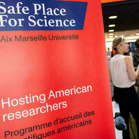 'Science refugees': French university welcomes first US researchers