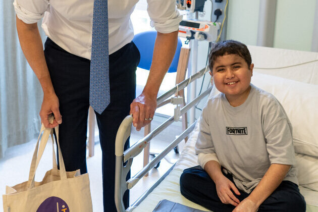UAE Ambassador to UK visits patients at Great Ormond Street Hospital on occasion of Eid Al Ad'ha