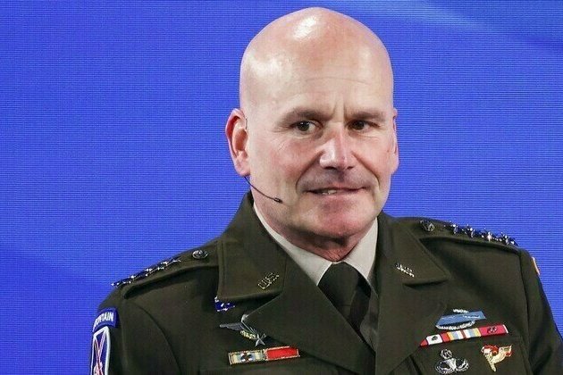 Russian army growing in strength  NATO supreme commander