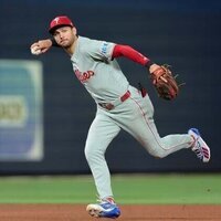 Aaron Nola, Phillies blank Marlins to complete series victory