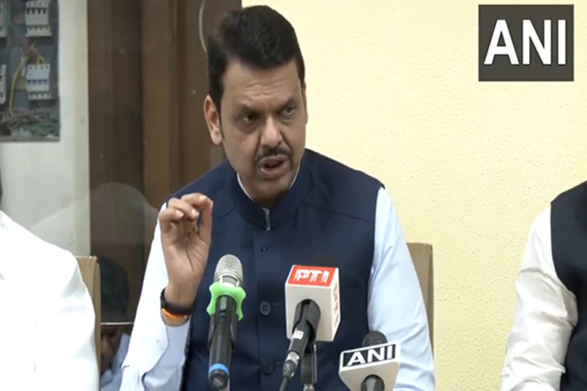 Maharashtra CM Fadnavis seeks Jal Shakti Minister's intervention as Karnataka plans to raise Almatti dam's height
