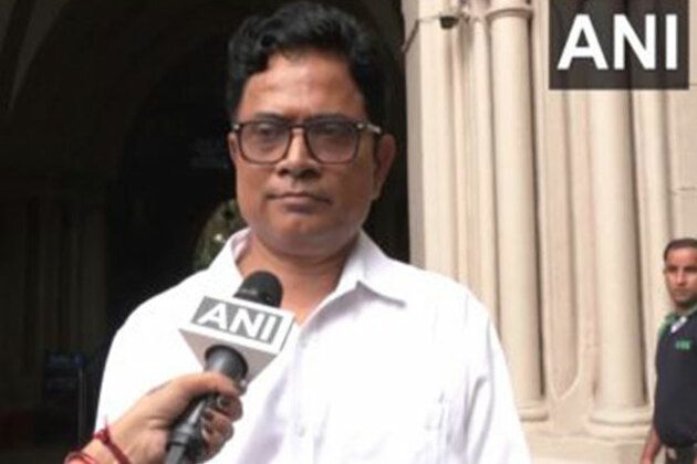 Law student Sharmistha Panoli gets interim bail from Calcutta High Court