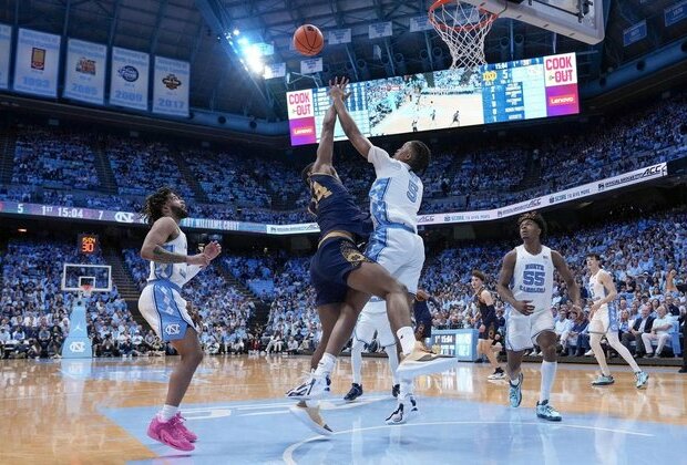 No. 7 UNC slams Notre Dame, claims share of ACC title