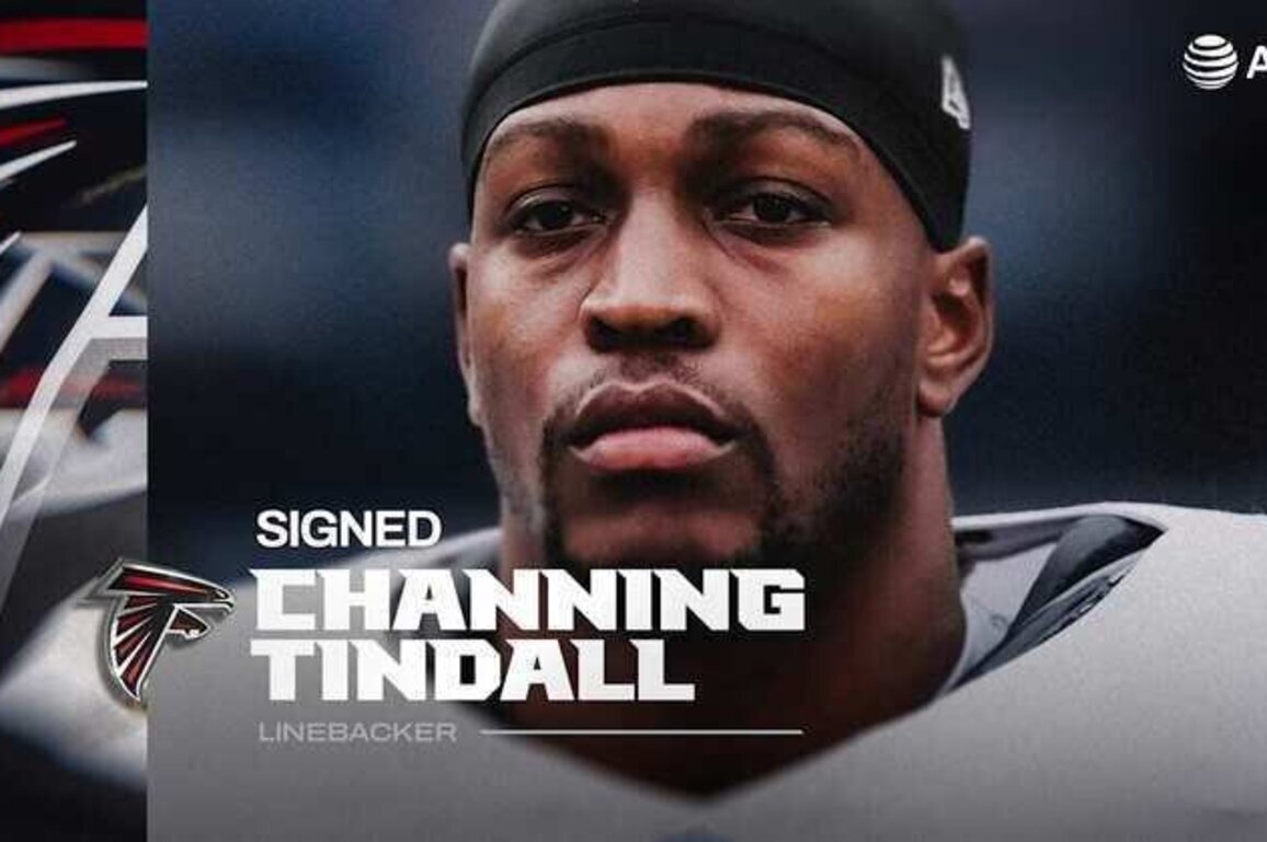 Atlanta Falcons sign LB Channing Tindall