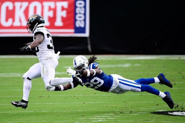 Colts put Hooker, Campbell on injured reserve