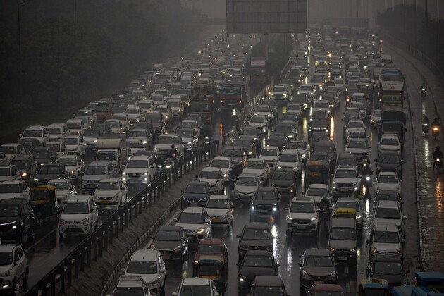 Delhi's air quality improves after rain, AQI stands at 242