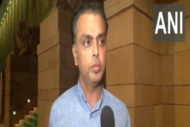 "Muslims will hugely benefit from Waqf Amendment Bill": Shiv Sena MP Milind Deora