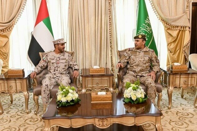 Deputy Commander of Joint Operations visits Joint Forces Command in Saudi Arabia