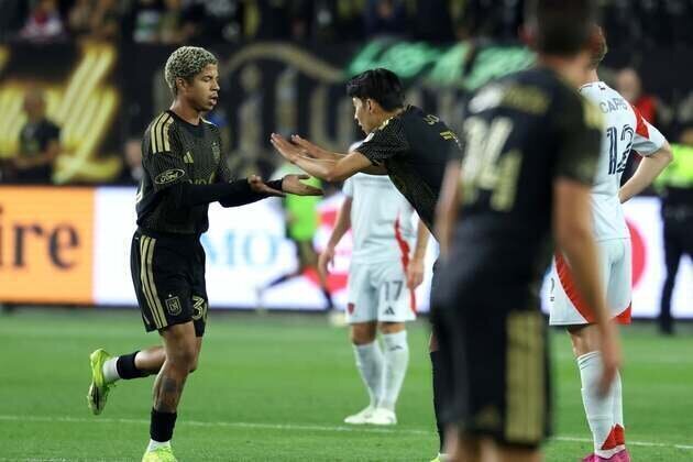 LAFC out to remain perfect vs. winless St. Louis City