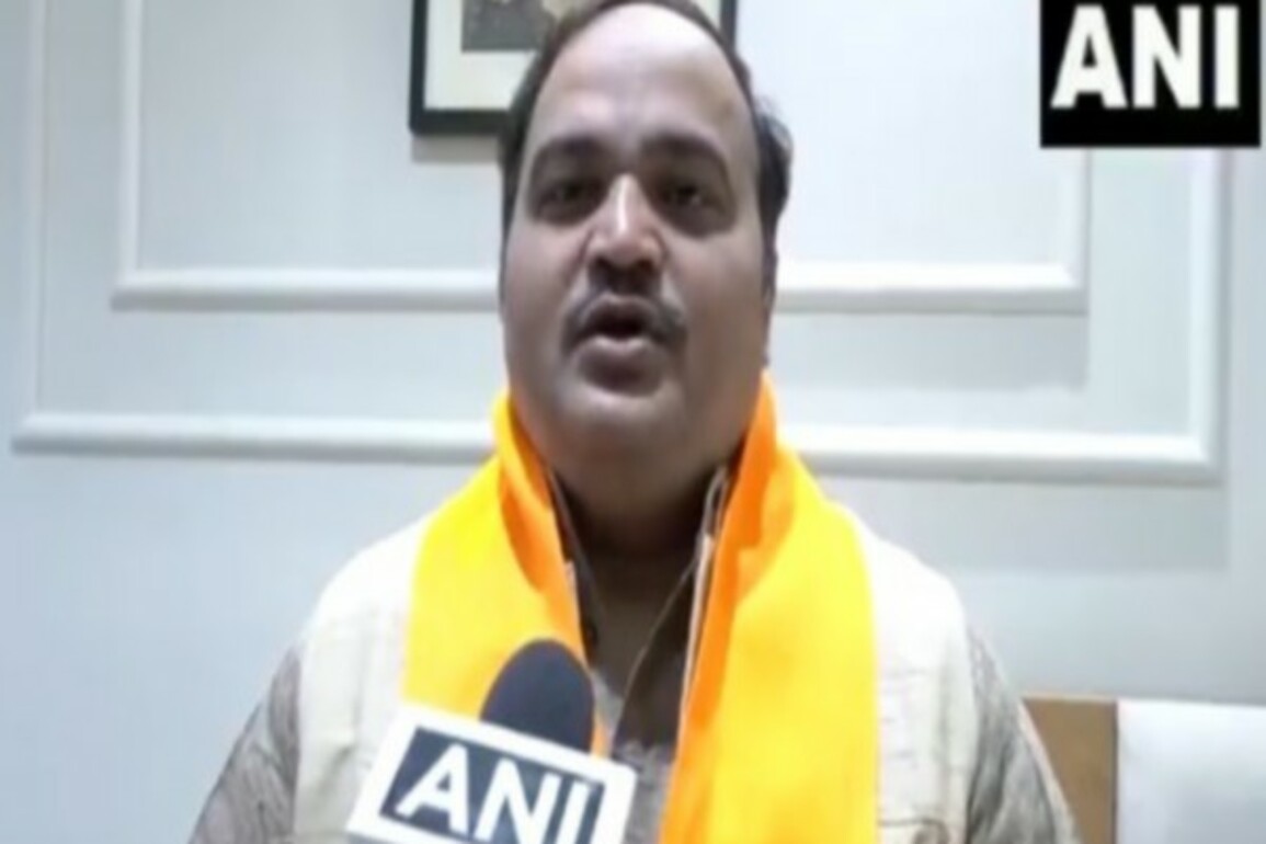 "No dispute between UP, Maharashtra": Shiv Sena-UBT's Anand Dubey on language row