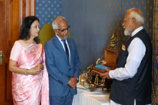 PM Modi gifts Banarasi Saree in Sadeli Box to First Lady of Mauritius, Brinda Gokhool
