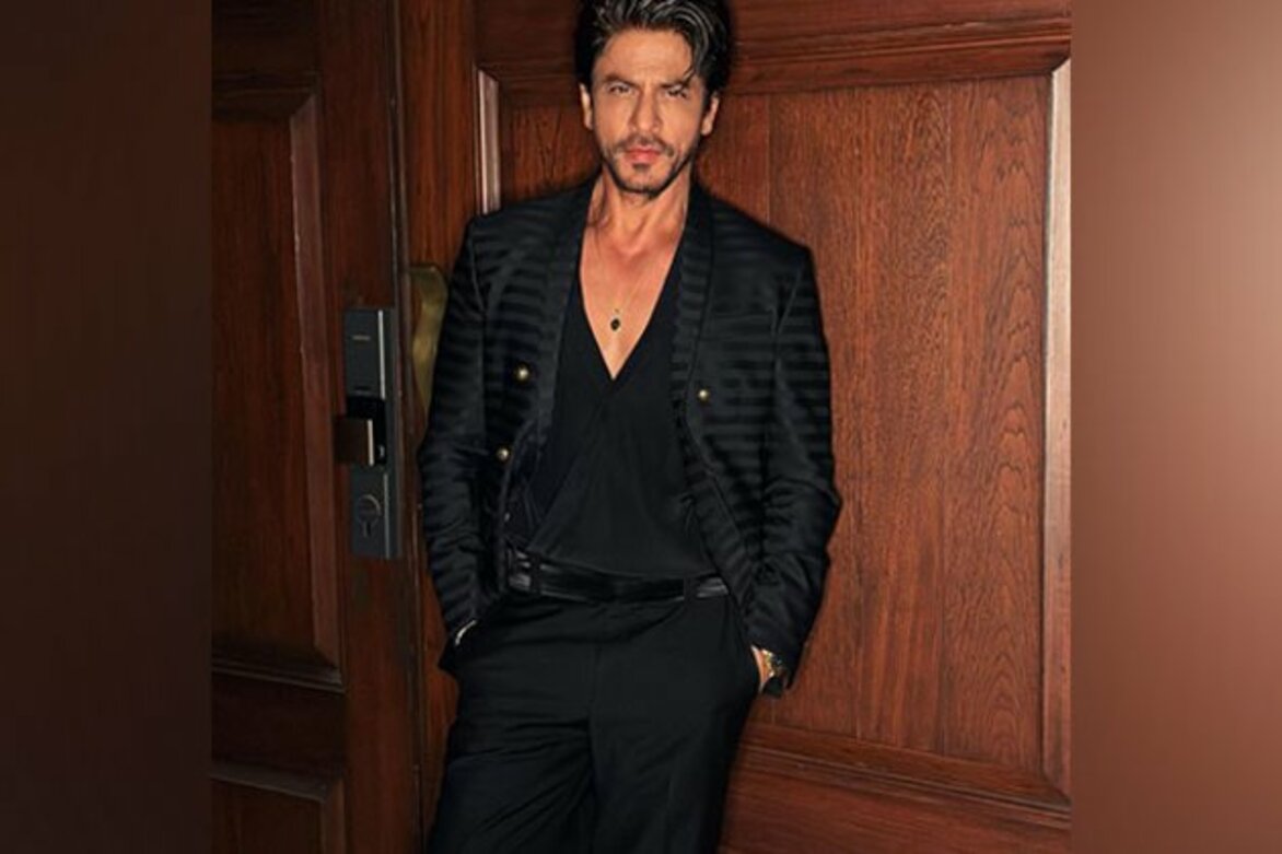 SRK shuts down a troll who described 'Pathaan', 'Jawan' as 'sht'