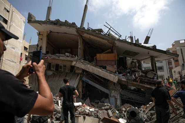 Israel and Gaza Militants Exchange Fire After Deadly Strikes
