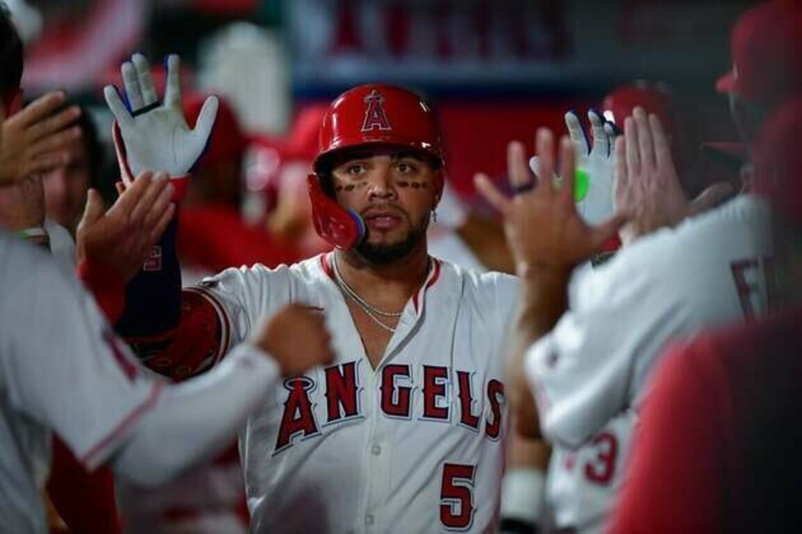 Offensive breakout boosts Angels entering finale vs. Twins