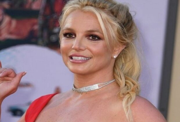 Britney Spears slams church for refusing to host her wedding