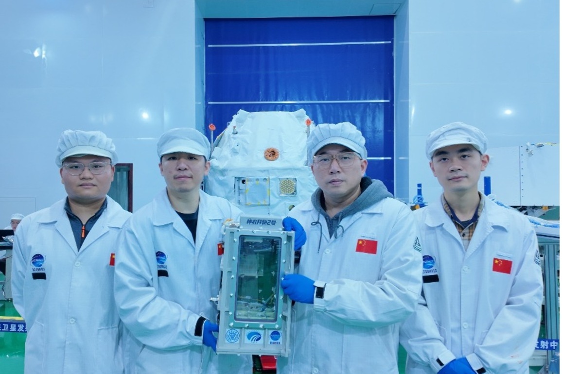 CHINA-CHONGQING-SPACE EXPERIMENT-BUTTERFLY-INCUBATION (CN)