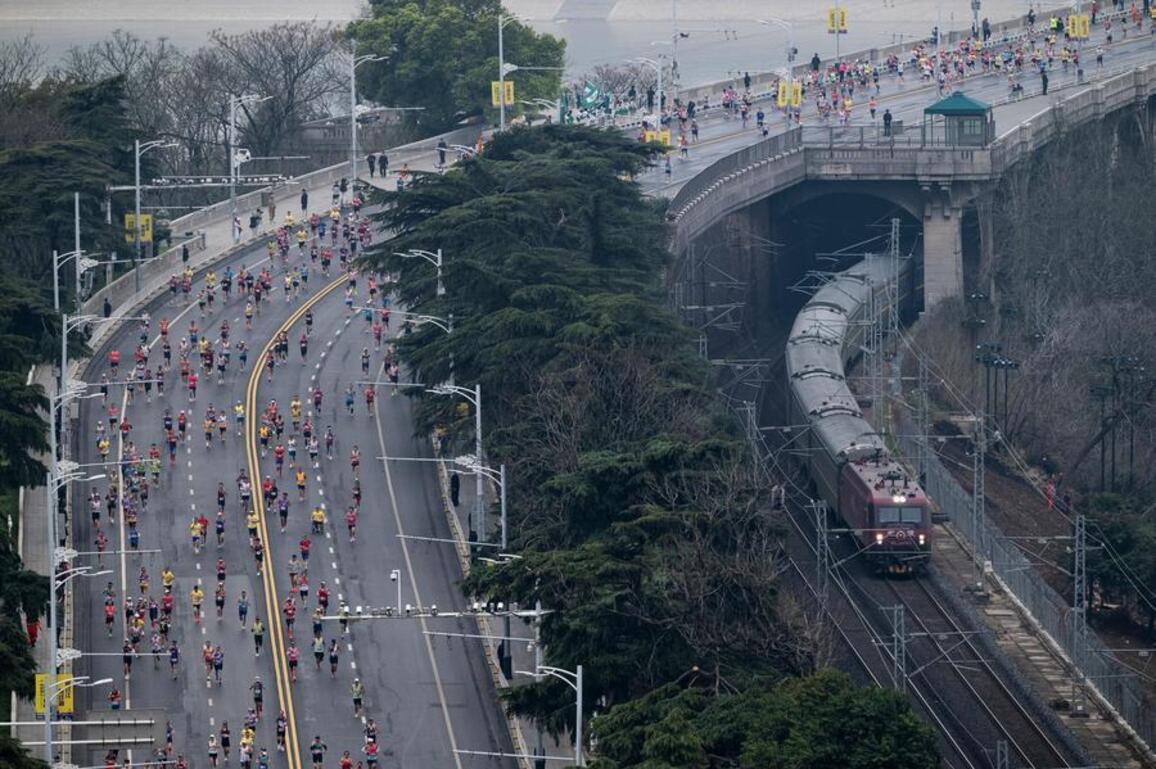 Sports Focus: Fewer races, harder entry: China's marathon reset