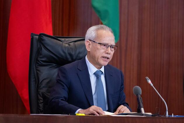 Macao SAR chief executive delivers 1st policy address