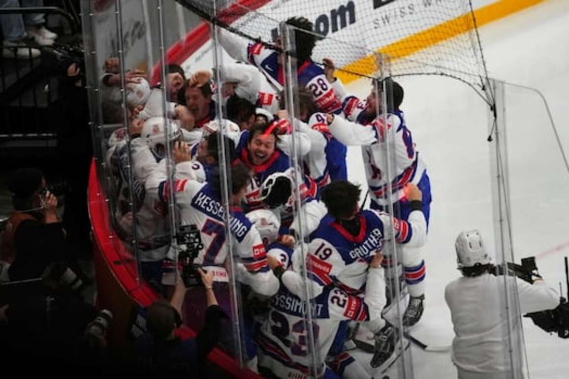 Tage Thompson scores in OT to give the U.S. its 1st men's hockey world title in 92 years