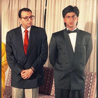 "He came back after mother's funeral and shared her dream...": SRK's Old friend Viveck Vaswani recalls actor's early journey into films