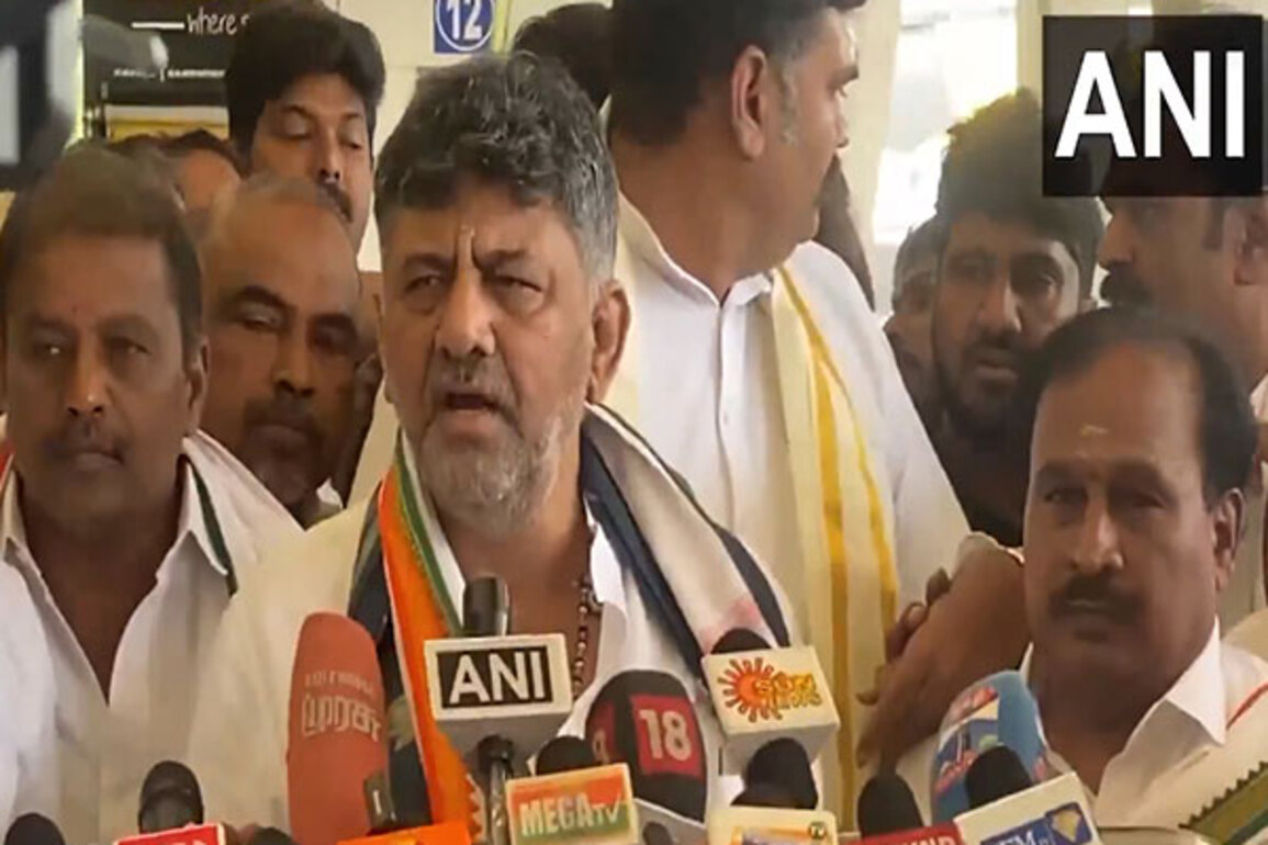 'All oppn parties will vote against NDA candidate': DK Shivakumar as Vice Presidential election begins