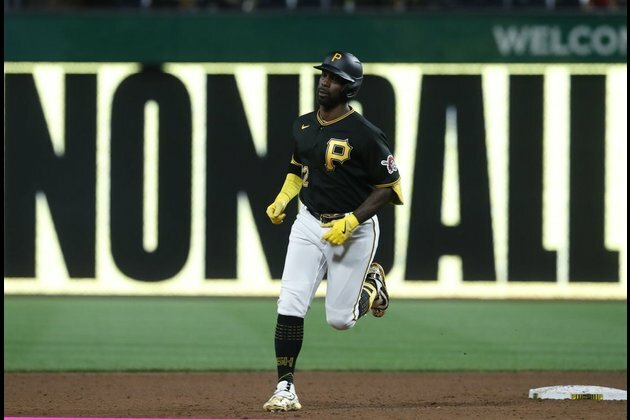 Andrew McCutchen returning to Pirates in 2024