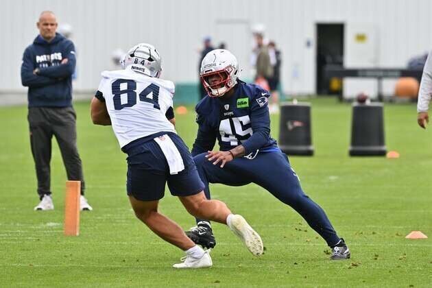 Patriots' Quintayvious Hutchins charged with domestic assault and battery