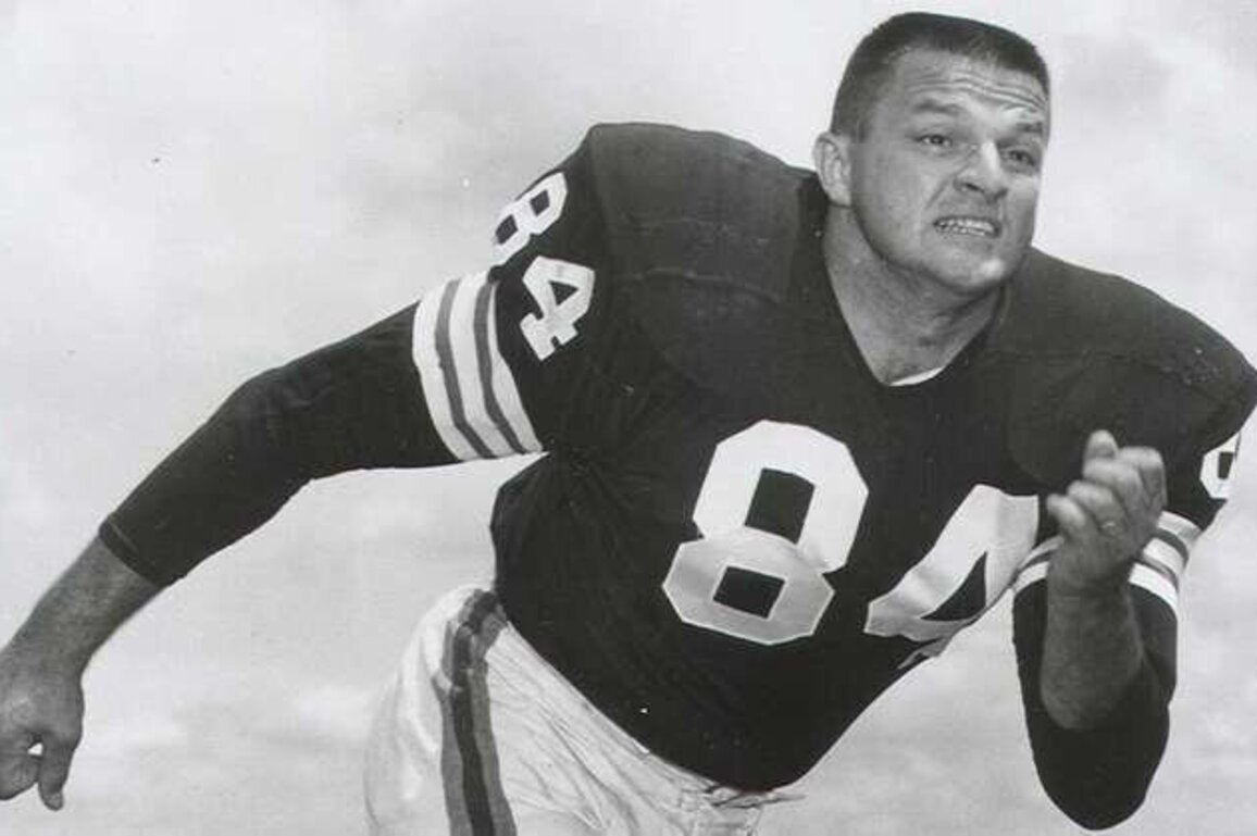 Former Browns Legend Paul Wiggin passes away at the age of 91