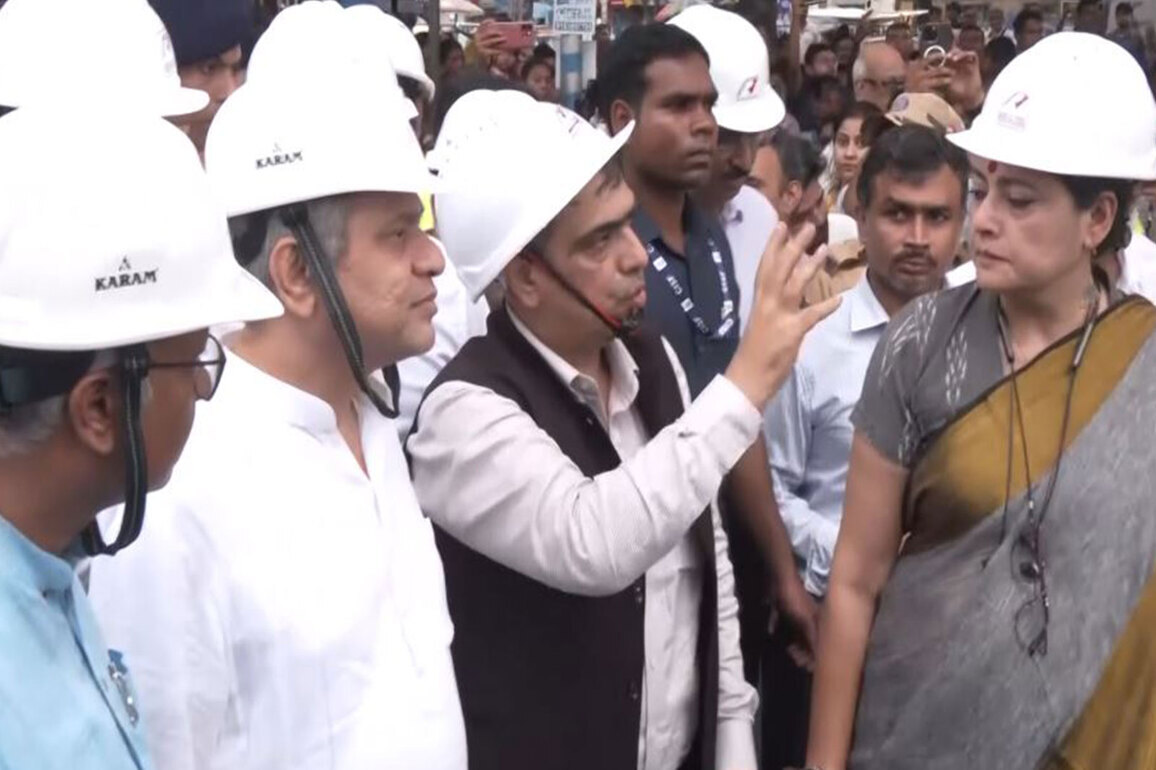 West Bengal: Ashwini Vaishnaw inspects stalled Kolkata Metro project, slams previous TMC government