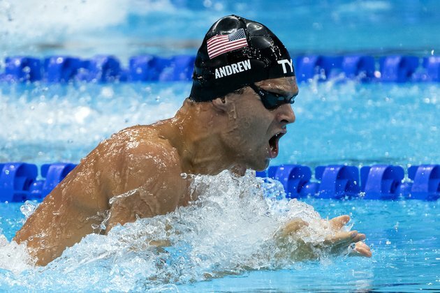 Unvaxxed US swimmer welcomed to Australia months after Djokovic row