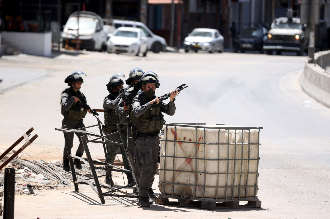 MIDEAST-QALANDIA REFUGEE CAMP-ISRAELI MILITARY OPERATION