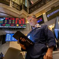 Roundup: Euro surges to three-year high against dollar amid U.S. tariff turmoil