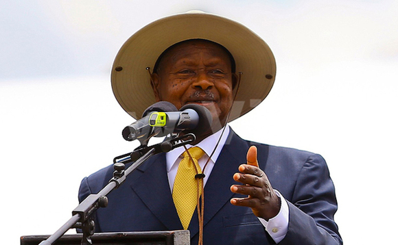 Pulezidenti Museveni ng'ayogera Pulezidenti Museveni ng'ayogera