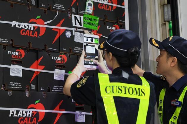 Update: Chinese customs welcome first African imports under expanded zero-tariff policy